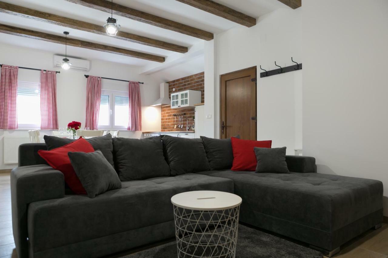 House Smolcic Apartment Otocac Ngoại thất bức ảnh